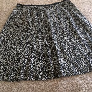 Christopher Banks NWOT Skirt Size 16